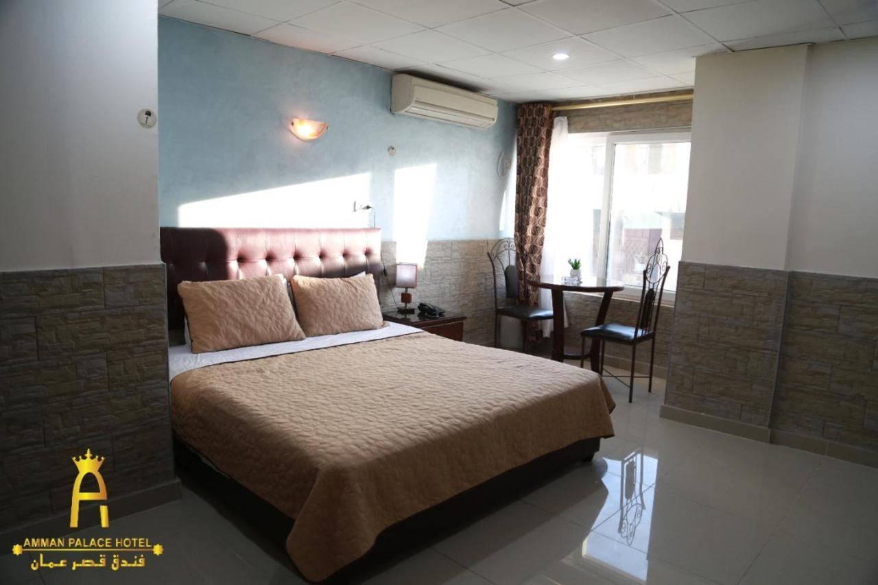Palace 3*