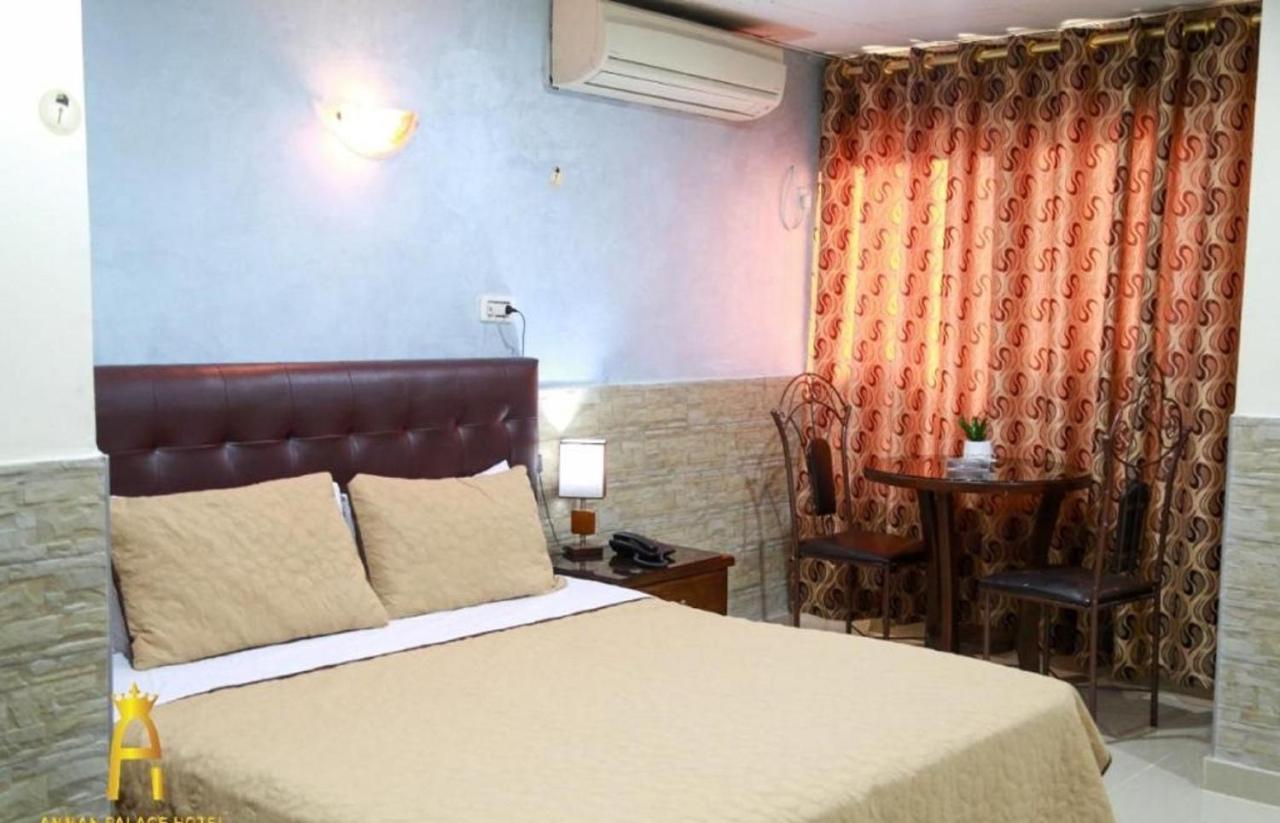 Hotel Palace